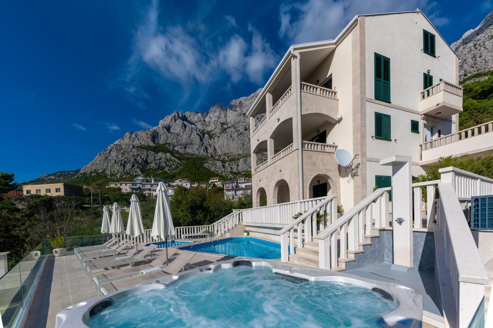 Villa Hills Makarska Exterior photo